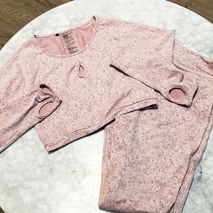Gymshark Fleur Leggings/Crop Top Set- Pink(S) NWOT